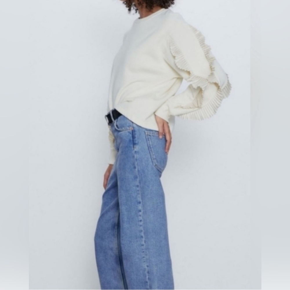Zara Cream Pleated Ruffle Sleeve Sweatshirt